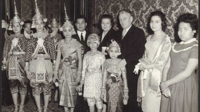 Exhibition celebrates history of Czech, Cambodian relations