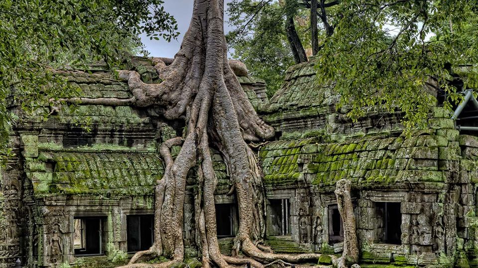 Proposed resort and water park threaten ancient heritage of Angkor Wat in Cambodia